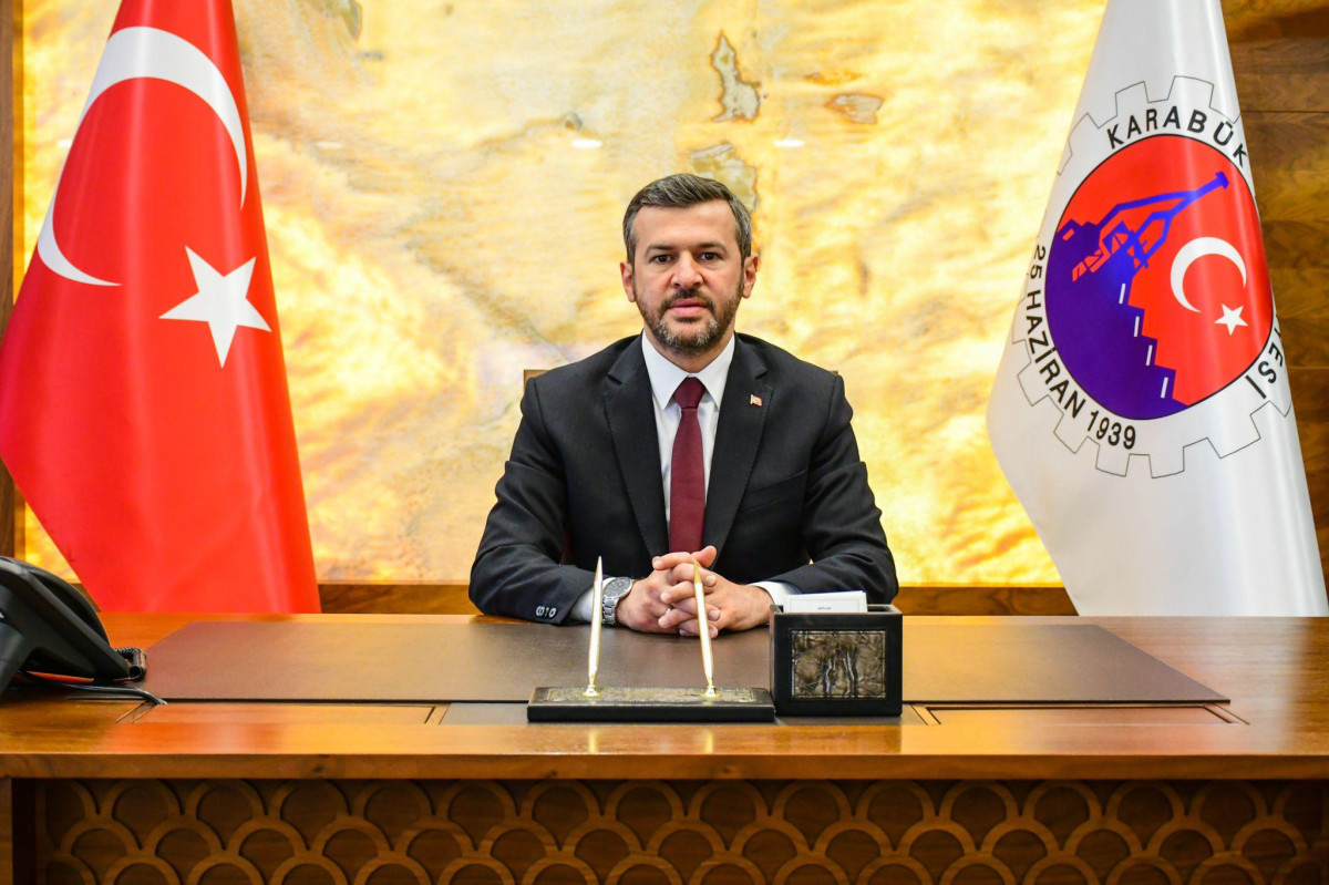 KARABÜK BELEDİYE BAŞKANI ÖZKAN ÇETİNKAYA’DAN MİRAÇ KANDİLİ MESAJI